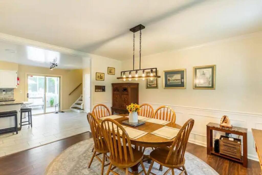 Lrge 5 Bedroom 9 Beds Near Dc-Pool, Hot Tub, Gym, Game Rm, Fire Pit Bowie Dış mekan fotoğraf